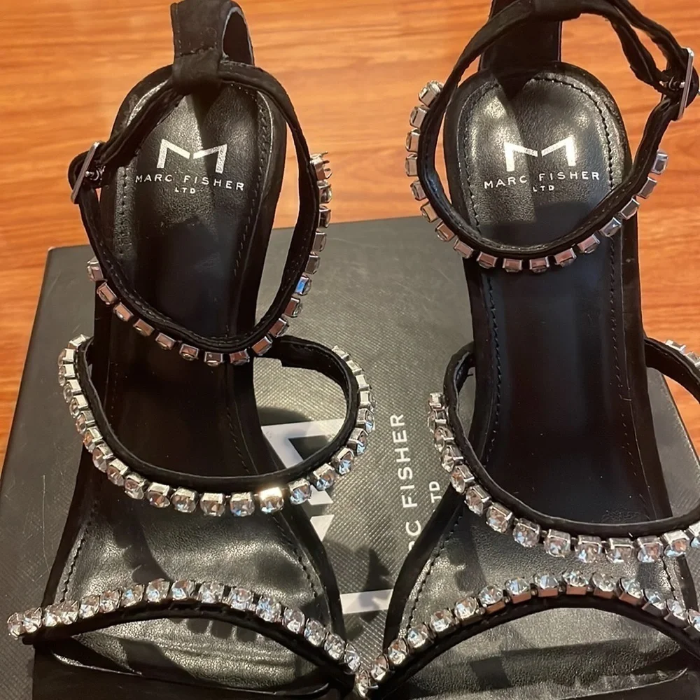 NWT MARC FISHER HEELS BLACK SUEDE WITH FAKE DIAMONDS ALL ACROSS SIZE Womens 7‌‌‍ - Picture 7 of 11